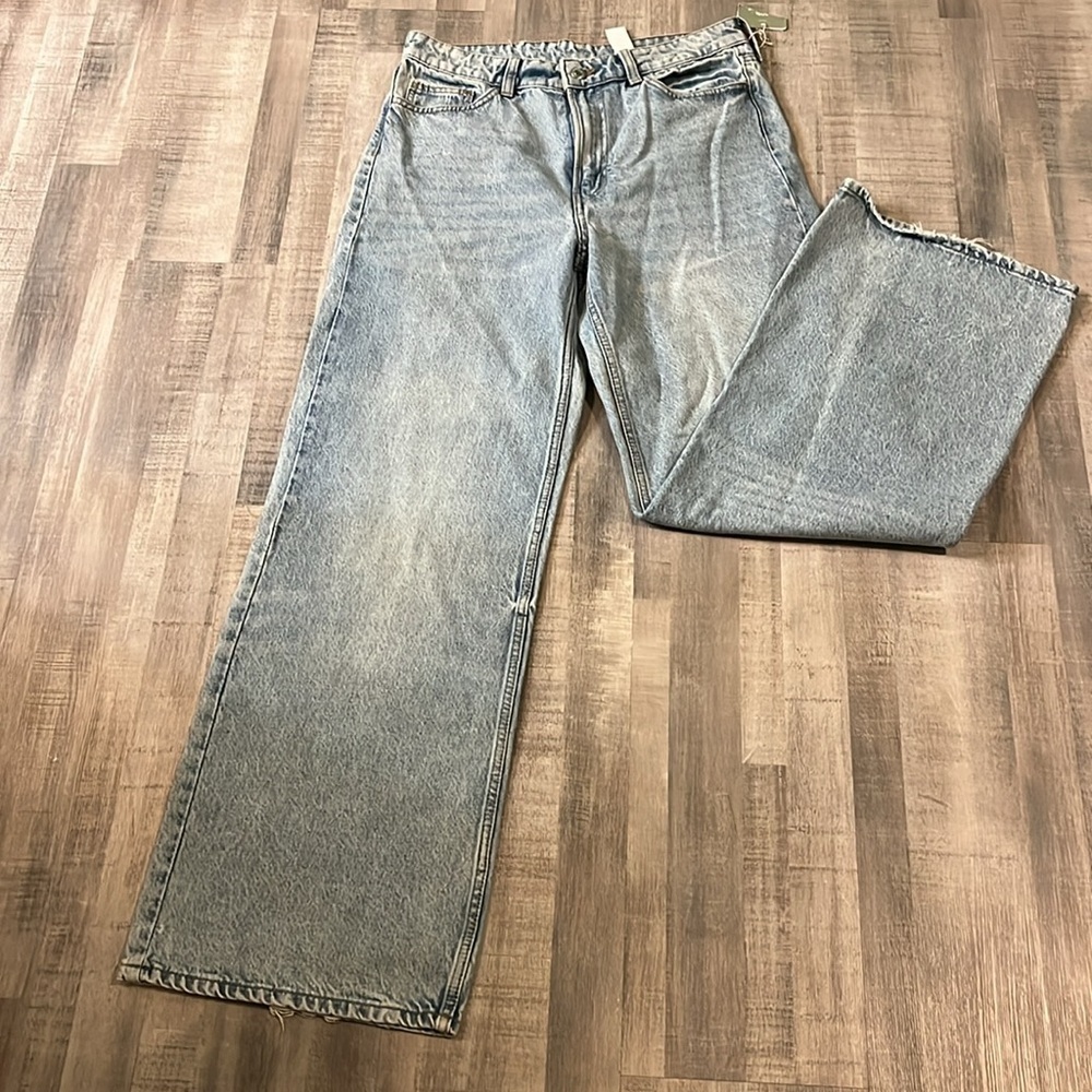 And Denim by H+M. New with tag( ripped tag) - Picture 2 of 7